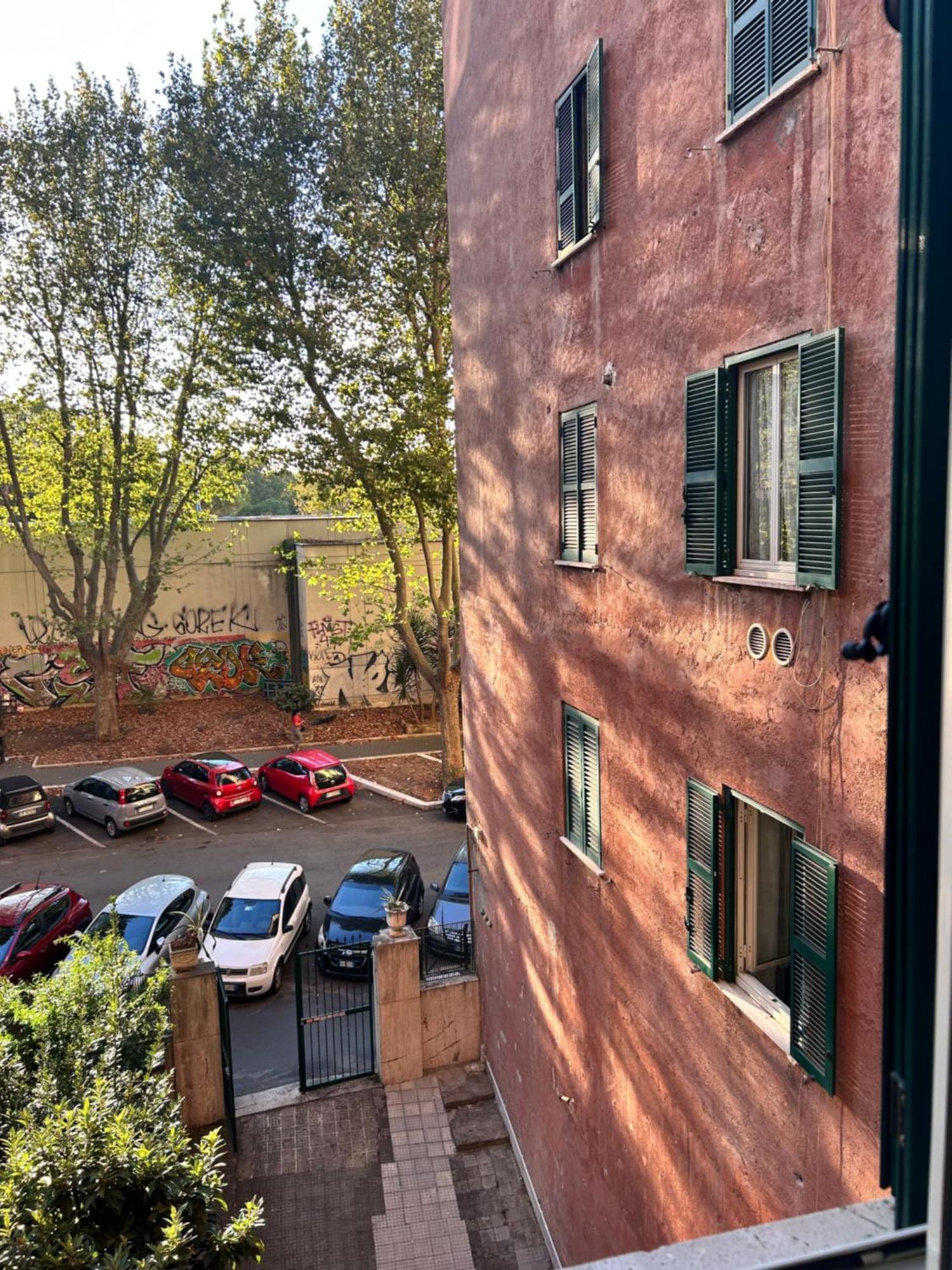 2Br Flat By Metro - 6Min To Colosseo - Full Kitchen - Wi-Fi - A-C Ferienhaus