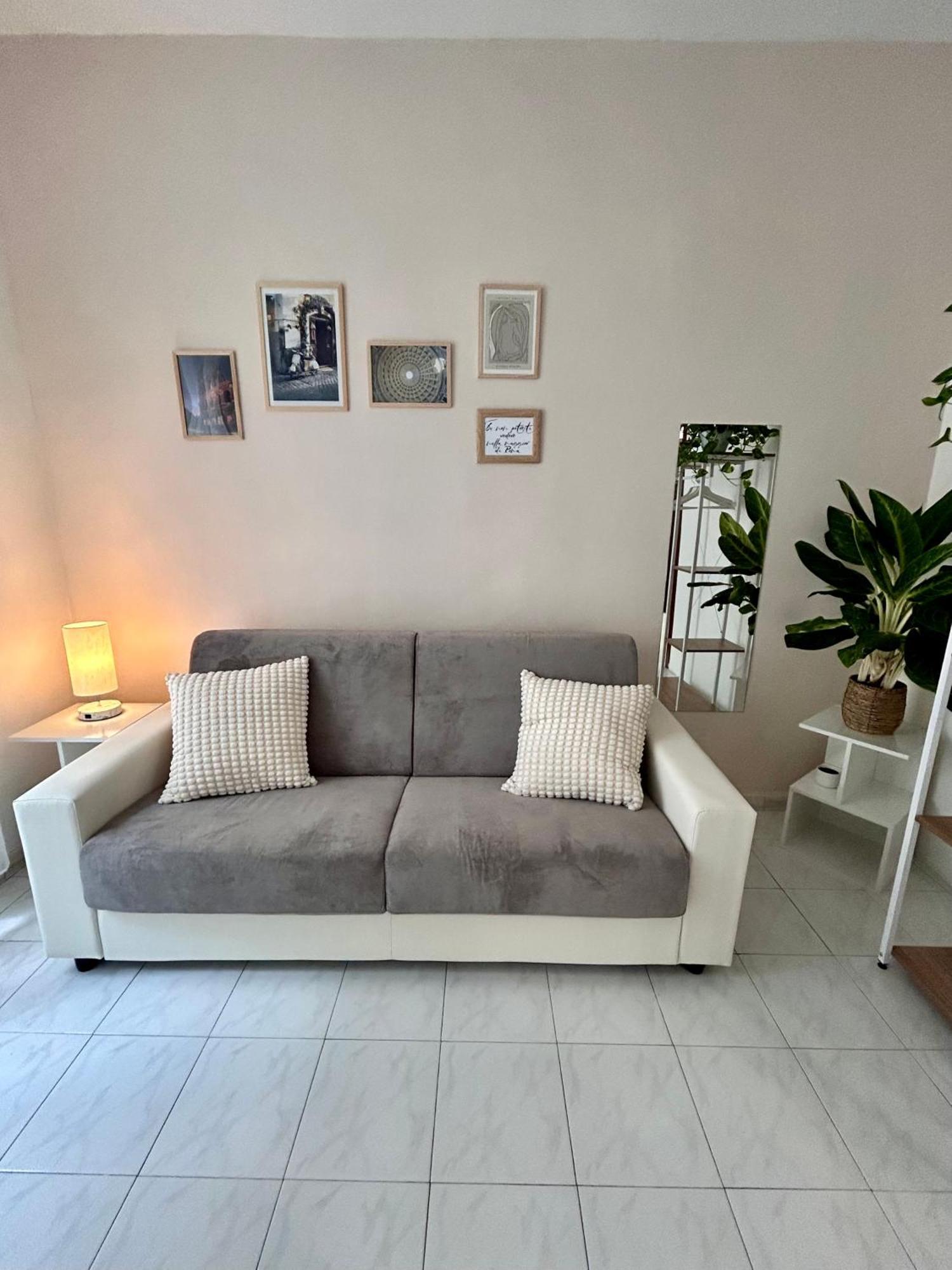2Br Flat By Metro - 6Min To Colosseo - Full Kitchen - Wi-Fi - A-C Rom