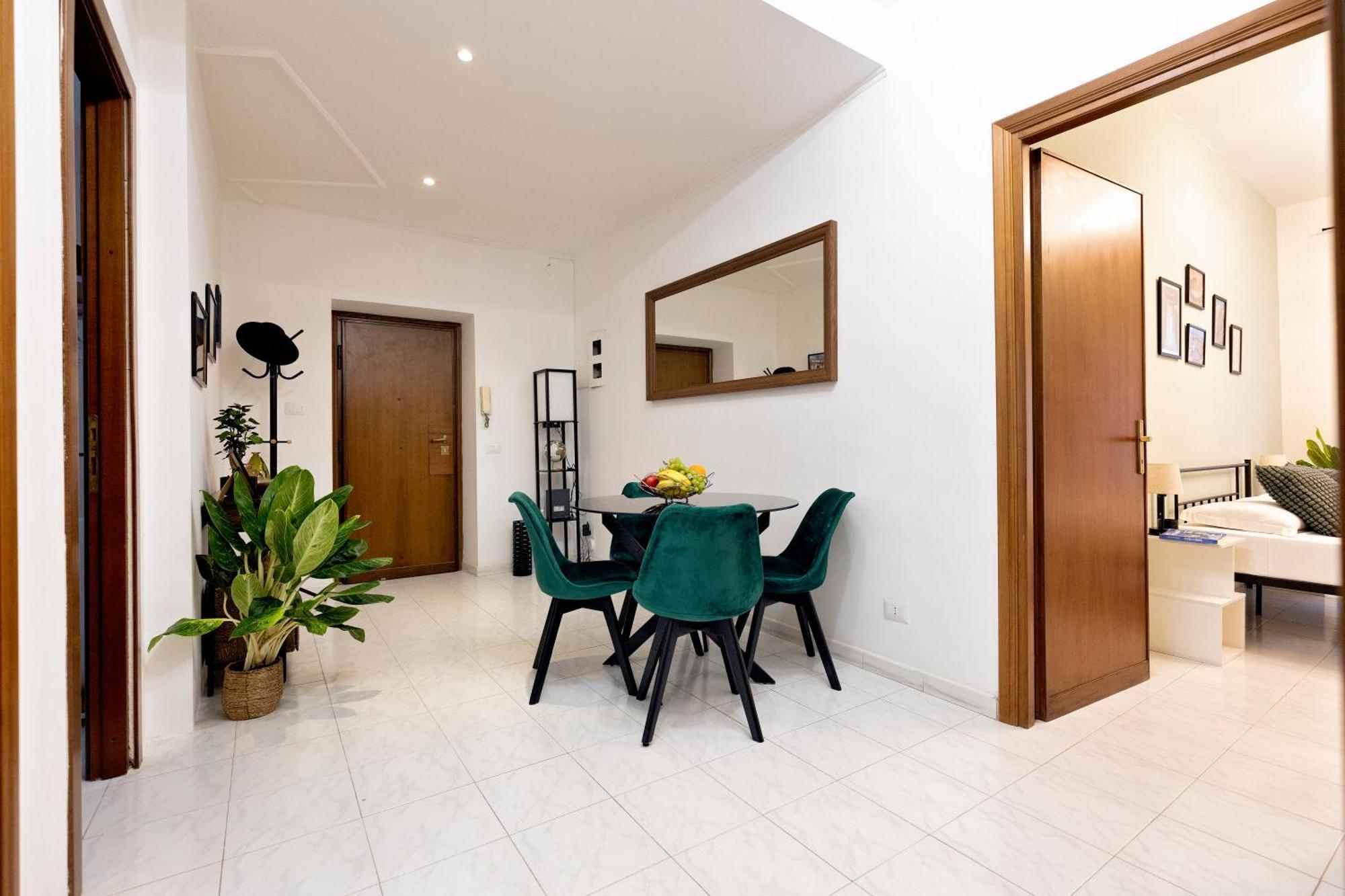 Ferienhaus 2Br Flat By Metro - 6Min To Colosseo - Full Kitchen - Wi-Fi - A-C